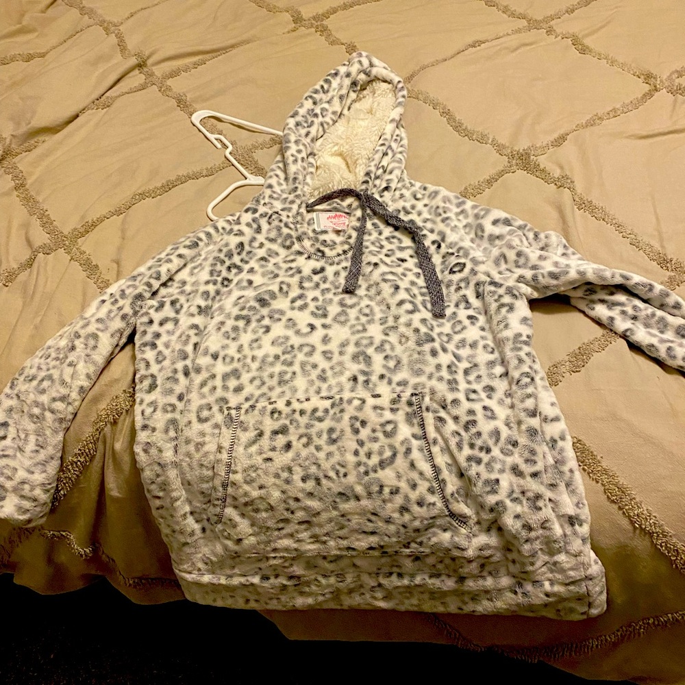 Softest ever snow leopard print hoodie. Never worn.